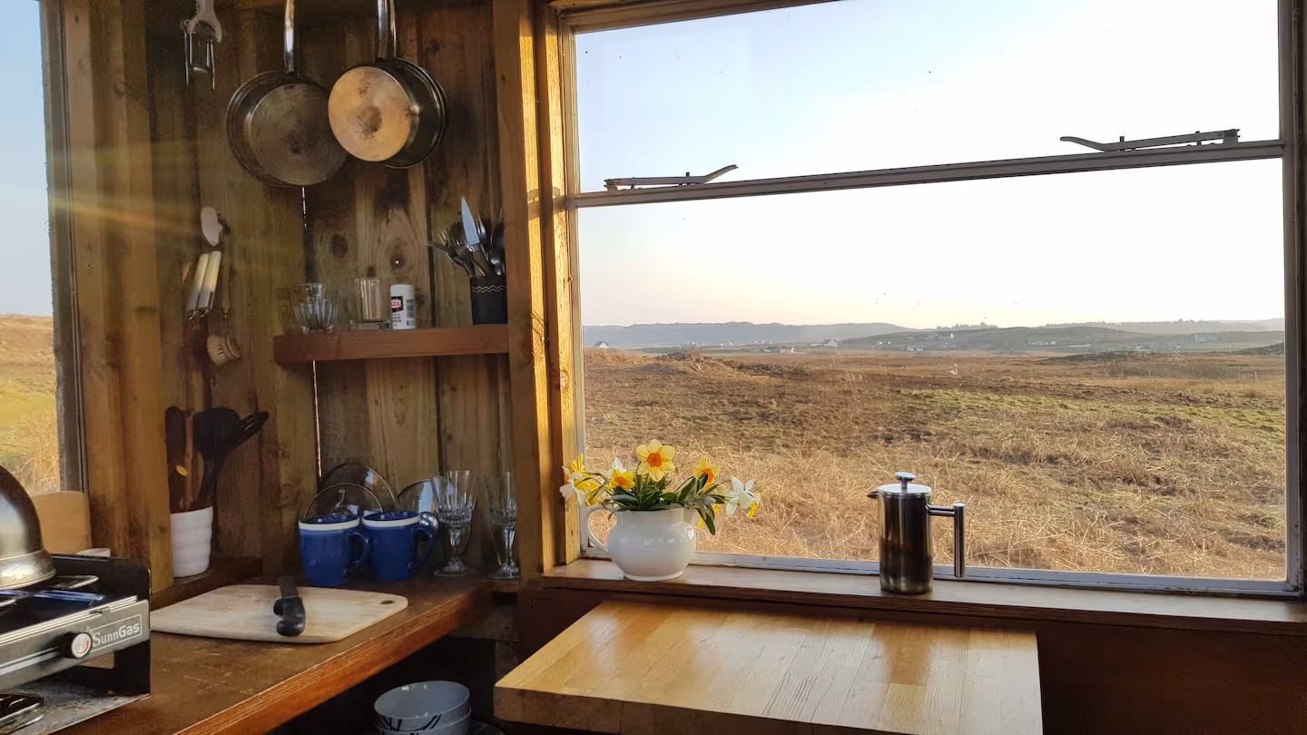 off grid hut greenleaves mull